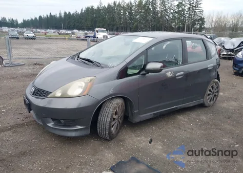 2013 Honda Fit Sport z USA, uszkodzony, nr VIN JHMGE8H57DC074873